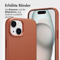 Accezz 2-in-1 Klapphülle aus Leder mit MagSafe für das iPhone 15 - Sienna Brown