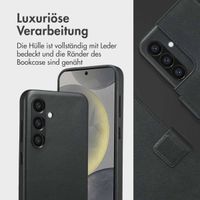 Accezz 2-in-1 Klapphülle aus Leder mit MagSafe Samsung Galaxy S24 - Onyx Black