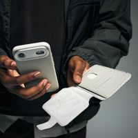 Decoded 2 in 1 Leather Klapphülle MagSafe Apple iPhone 17 Pro - Chocolate Brown