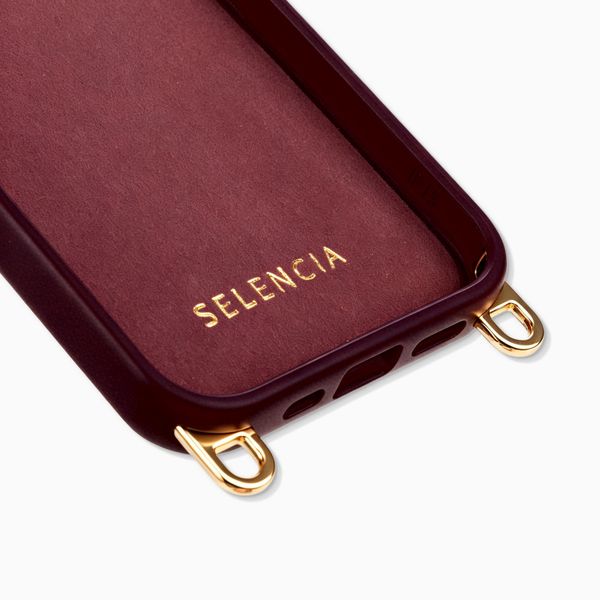 Selencia Rivièra Backcover mit MagSafe mit abnehmbaren Haken Apple iPhone 15 - Bold Burgundy