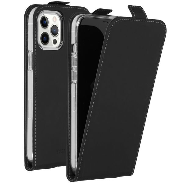 Accezz Flip Case Schwarz für das iPhone 12 Pro Max