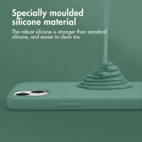 Accezz Liquid Silikoncase Apple iPhone 13 Pro Max - Dunkelgrün
