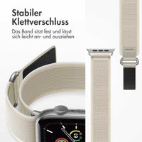 imoshion Nylon-Armband Trail für die Apple Watch Series 1 bis 10 / SE / Ultra (2) (44/45/46/49 mm) - Starlight