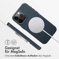 Accezz MagSafe Leather Backcover für das iPhone 15 Pro Max - Nightfall Blue