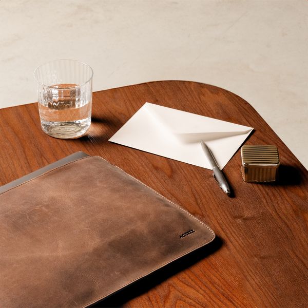 Accezz Leather Laptop Hülle Apple MacBook 13 Zoll - Laptop Sleeve - Cognac