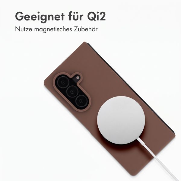 Accezz Liquid Silikoncase mit MagSafe Samsung Galaxy Z Fold 8 Ultra - New Tea Brown