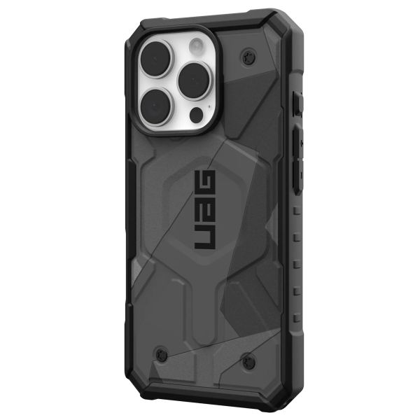 UAG Pathfinder Case für das Apple iPhone 16 Pro - Geo Camo