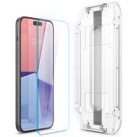 Spigen GLAStR Fit Displayschutzfolie + Applicator 2-pack für das Apple iPhone 16 / 15