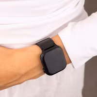 Accezz Mattes Titanstahlarmband für das  Apple Watch Series 1 t/m 9 / SE (38/40/41 mm) | Series 10 / 11 (42 mm) - Schwarz