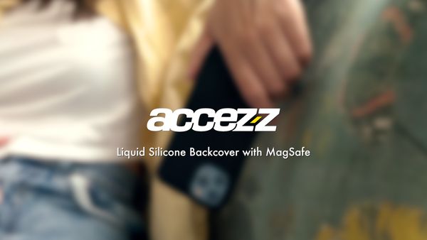 Accezz Liquid Silikoncase mit MagSafe Apple iPhone 18 Pro / 17 Pro - Hellblau