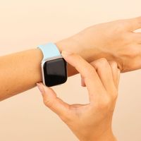 imoshion Silikon-Armband⁺ für  Apple Watch Series 1 t/m 9 / SE (38/40/41 mm) | Series 10 / 11 (42 mm) - Größe S/M - Sapphire Blue