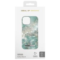 iDeal of Sweden Fashion Back Case für das Apple iPhone 15 - Azura Marble