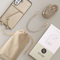 Selencia Sera HandyHülle mit Kordel und Umschlag-Kartenhalter Samsung Galaxy A57 (5G) - Champagne