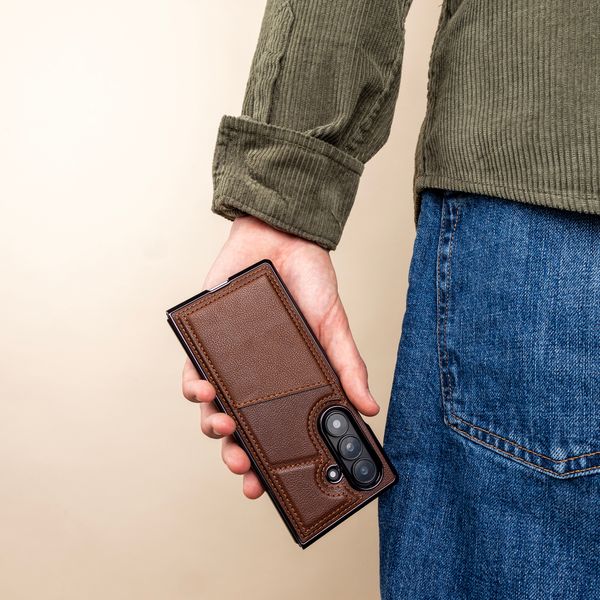 imoshion Kunstleder MagSafe Backcover mit Kartenfach Samsung Galaxy Z Fold 8 Ultra - Dunkelbraun