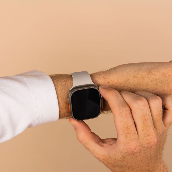 imoshion Silikon-Armband⁺ für  Apple Watch Series 1 t/m 11 / SE / Ultra (44/45/46/49 mm) - Größe M/L - Stone