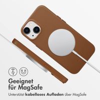 Accezz MagSafe Leather Backcover für das iPhone 14 - Sienna Brown