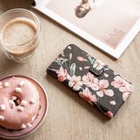 imoshion Design TPU Klapphülle Samsung Galaxy A72 - Blossom Watercolor Black