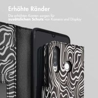 imoshion ﻿Design Klapphülle für das Huawei P30 Lite - Black And White