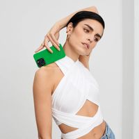 iDeal of Sweden Seamless Case Back Cover für das Apple iPhone 13 - Emerald Buzz