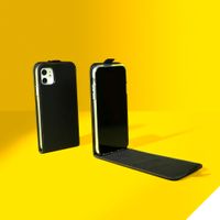 Accezz Flip Case für das Samsung Galaxy A72 - Schwarz