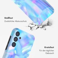 Selencia Vivid Tough Back Cover für das Samsung Galaxy A35 - Holographic Blue Dream