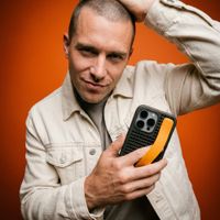 Callbuddy Hülle mit Strap Apple iPhone 16 Pro Max - Camo Orange