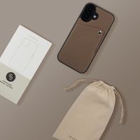 Selencia Riva Back Cover mit Kartenfach Apple iPhone 17 - Mocha Brown