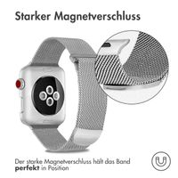 imoshion Mailändische Magnetarmband für die Apple Watch Series 1 bis 10 / SE / Ultra (2) (44/45/46/49 mm) - Größe M - Silber