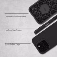 Accezz Tough Back Cover mit MagSafe Apple iPhone 16 Pro - Schwarz