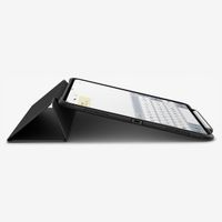 Spigen Rugged Armor Pro Klapphülle Apple iPad Pro 13 (2024) M4 - Schwarz