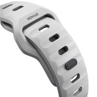 Nomad Sport Armband FKM für das  Apple Watch Series 1 t/m 9 / SE (38/40/41 mm) | Series 10 / 11 (42 mm) - Lunar Gray
