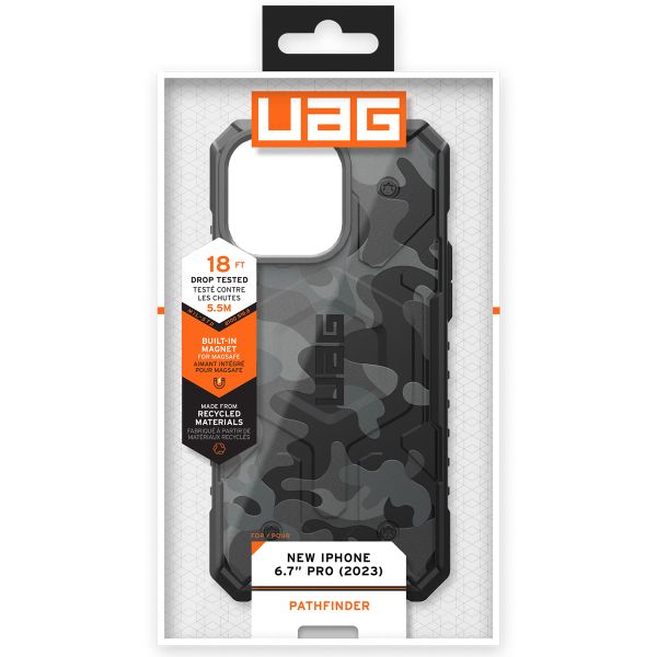 UAG Pathfinder Case für das iPhone 15 Pro Max - Midnight Camo