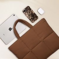 Selencia Vaya Puffy Laptoptasche 16 Zoll - Mocha Brown