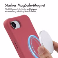 imoshion Color Backcover mit abnehmbarem Handykette und MagSafe Apple iPhone 16e - Red Raspberry