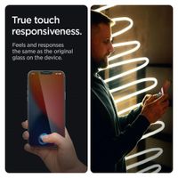 Spigen EZ Fit GLAS.tR Privacy Glass Displayschutz - 1 Pack Apple iPhone 17e / 16e / 14 / 13 / 13 Pro