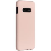 Accezz Liquid Silikoncase Rosa für das Samsung Galaxy S10e