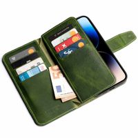 Wachikopa Multi Wallet Bookcase für das iPhone 14 Pro - Forest Green