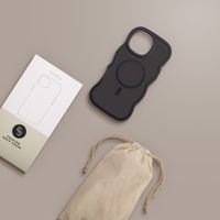 Selencia Wavy Backcover mit MagSafe Apple iPhone 16 Pro Max - Schwarz