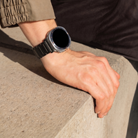 Accezz Mattes Titanstahlarmband für das Samsung Galaxy Watch Ultra (2024/2025) - Schwarz