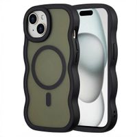 Selencia Wavy Backcover mit MagSafe Apple iPhone 15 - Schwarz