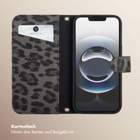 Selencia Sabi Klapphülle mit Leopardenmuster Apple iPhone 16e - Midnight Black