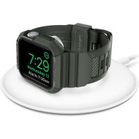 Spigen Rugged Armor™ Pro Case Grün für die Apple Watch 40 mm / 41 mm