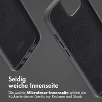 Accezz MagSafe Leather Backcover für das iPhone 13 - Onyx Black