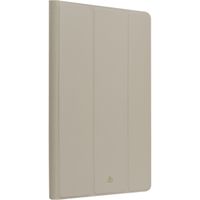 dbramante1928 Milan Bookcase für das iPad Pro 11 (2018/2020/2021/2022) / Air 11 Zoll (2024) M2 / Air 5 (2022) / Air 4 (2020) - Sand Dune