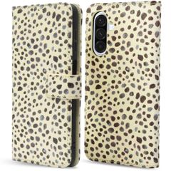 imoshion Design Klapphülle Samsung Galaxy A36 - Black And White Dots