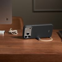 Beats Kickstand-Hülle mit MagSafe und Kamera-Steuerung Apple iPhone 17 Pro - Granite Gray