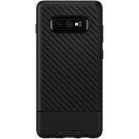 Spigen Core Armor Backcover für das Samsung Galaxy S10e - Schwarz