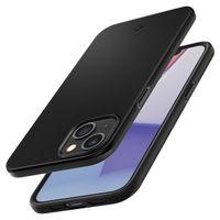 Spigen Thin Fit™ Hardcase für das Apple iPhone 13 - Schwarz