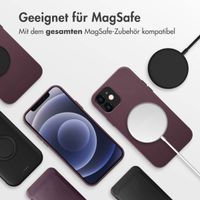 Accezz MagSafe Leather Backcover für das iPhone 12 (Pro) - Heath Purple