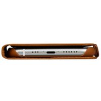 dbramante1928 Copenhagen Klapphülle für das Apple iPhone SE (2022 / 2020) / 8 / 7 - Braun